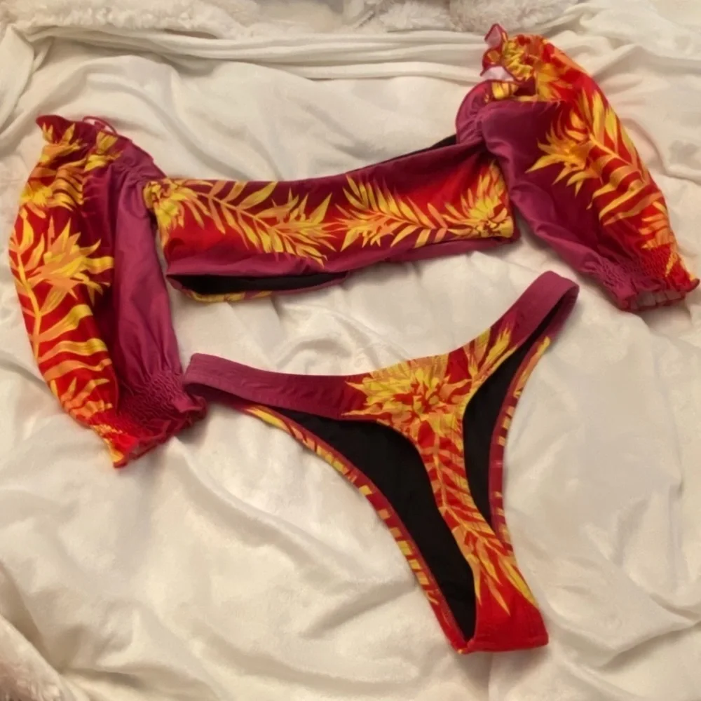 New! BFyne Tropical Floral puff sleeve thong Bikini Set 3464